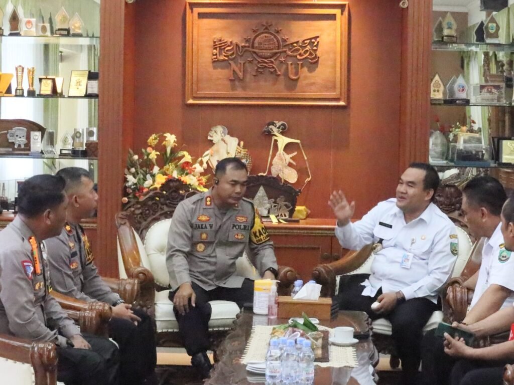 Pererat Sinergitas, Kapolres Baru Bersama Pejabat Utama Silaturahmi Ke Bupati Dan Wakil Bupati Blora