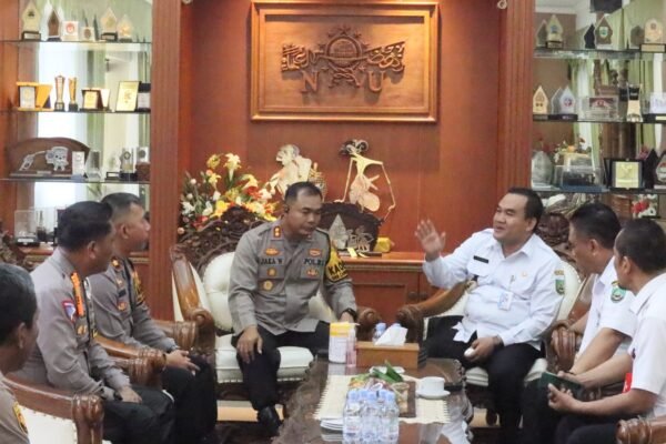 Pererat Sinergitas, Kapolres Baru Bersama Pejabat Utama Silaturahmi Ke Bupati Dan Wakil Bupati Blora