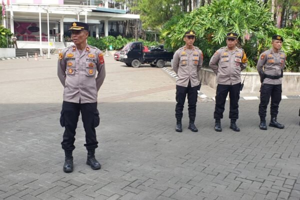 Polres Garut Bersama Polsek Tarogong Kidul Gelar Pengamanan Giat Kampanye Relawan Matahari Prabowo – Gibran