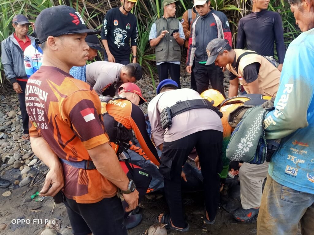 Nelayan Tenggelam di Pantai Cicula Bungbulang Berhasil Ditemukan