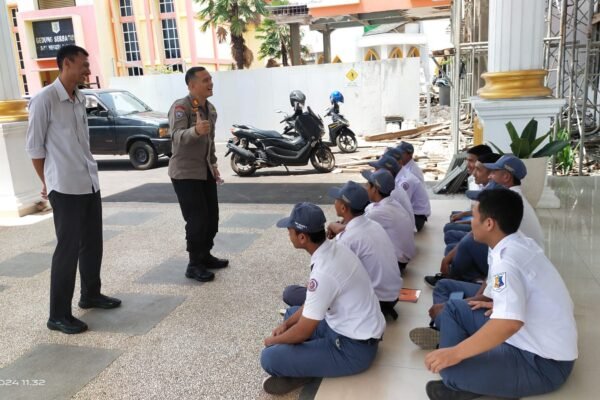 Penyuluhan Dan Penindakan Knalpot Brong Dikalangan Pelajar, Polres Garut Kunjungi SMKN 2 Garut