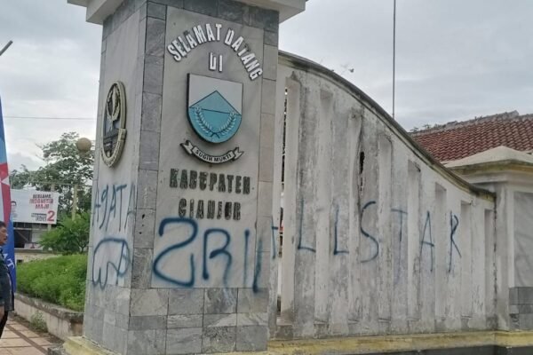Camat Cipatat Geram Temukan Aksi Vandalisme di Tapal Batas KBB dengan Cianjur