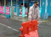Jalan Kabupaten Lama di Talegong Ditutup Sementara Akibat Tanah Longsor