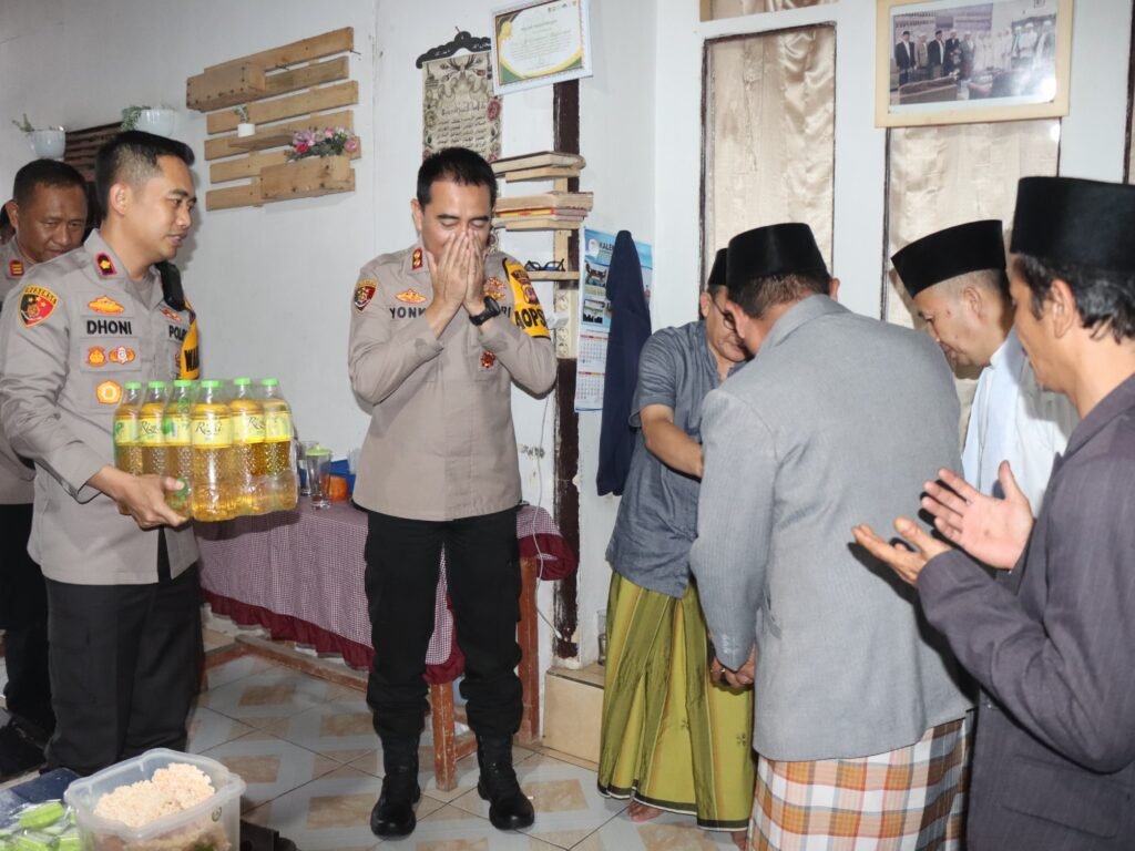 Pererat Silaturahmi, Kapolres Garut Kunjungi Pondok Pesantren Al Hikmah Mubarokah