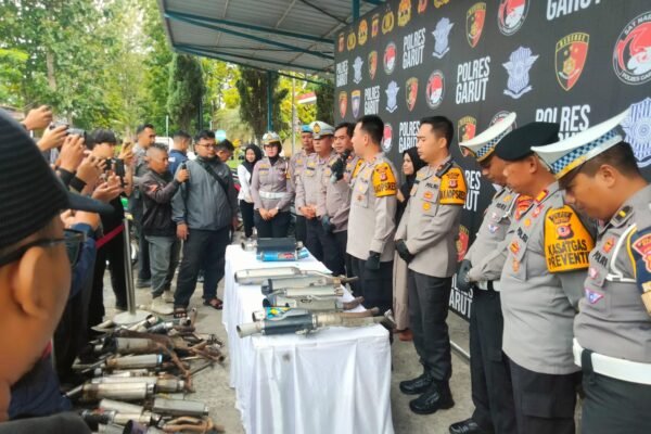 Polres Garut Tertibkan Ribuan Knalpot Brong
