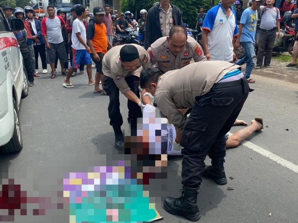 Adu Banteng Sepeda Motor di Karangpawitan, Satu Orang Meninggal Dunia