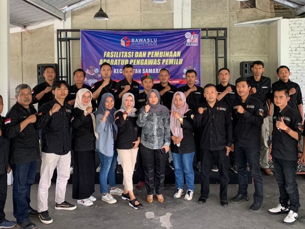 Panwascam Gelar Giat Pembinaan Aparatur Pengawas Pemilu di kecamatan Samarang