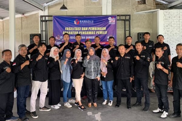 Panwascam Gelar Giat Pembinaan Aparatur Pengawas Pemilu di kecamatan Samarang