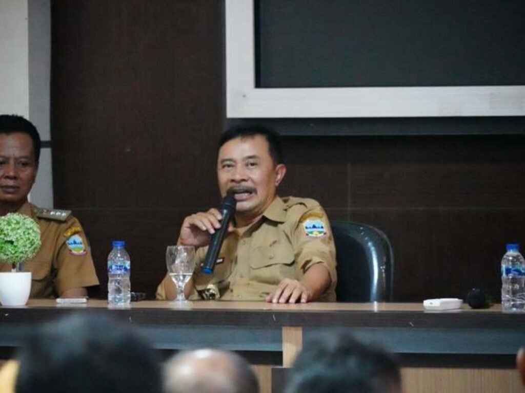 Pj Bupati Garut Kunjungi Bakesbangpol Dorong Kinerja SKPD Melalui Ini…