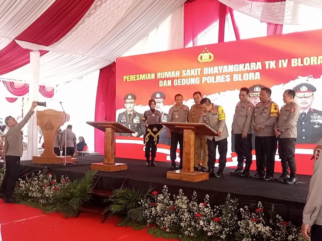 Wakapolri Resmikan Rumah Sakit Bhayangkara Blora