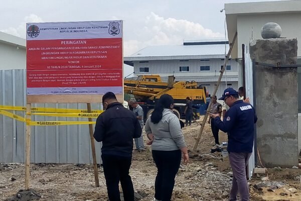 Bupati Pasang Badan Pembangunan PMA Tanpa Amdal, Gugatan MPK ke Pengadilan Berujung Penyegelan