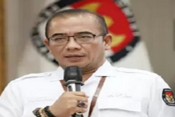 Jokowi Kritik Debat Pilpres Tak Edukatif & Serang Personal, Begini Respon KPU…