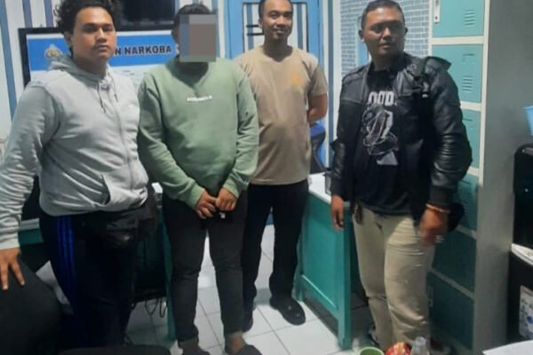 Polsek Pasirwangi Tangkap Pengedar Obat Obatan Terlarang