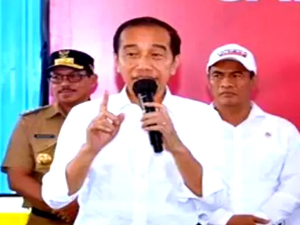 Usai Minta Format Debat Pilpres 2024 Diubah, Jokowi Banjir Kritikan