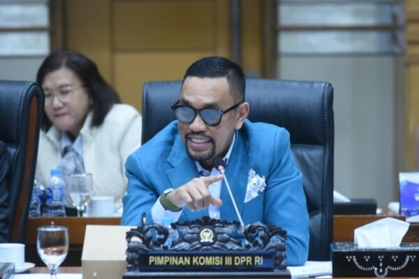 Wakil Ketua Komisi III Desak Kejagung Gerak Cepat Usut Dugaan Korupsi 7 Ton Emas