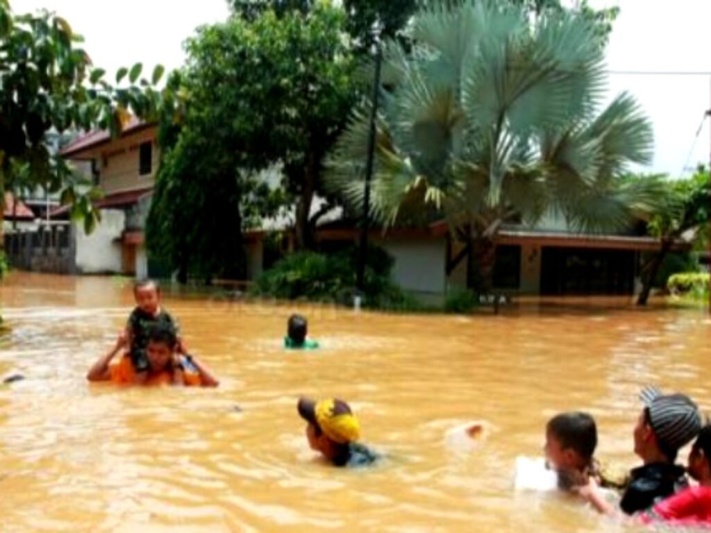 Banjir Rendam Ratusan Rumah Warga di Kerinci dan Sungai Penuh Jambi