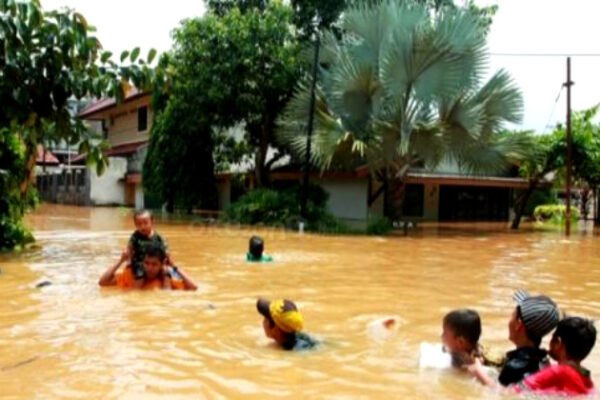 Banjir Rendam Ratusan Rumah Warga di Kerinci dan Sungai Penuh Jambi
