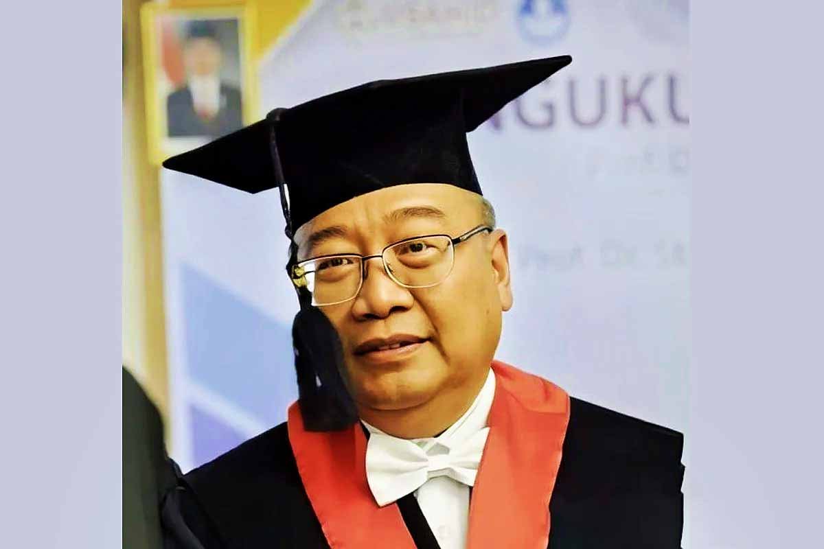 Ketua Umum Asosiasi Pengajar Hukum Adat (APHA) Guru Besar Universitas Bhayangkara Jakarta Raya (Ubhara Jaya) Prof. Dr. St. Laksanto Utomo, S.H., M.H