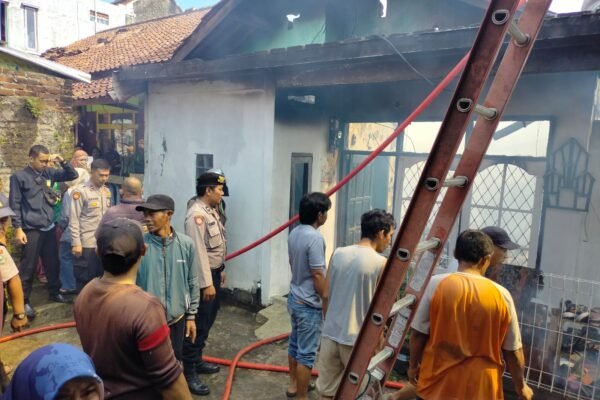 Tiga Rumah Dilalap Sijago Merah di Cilawu