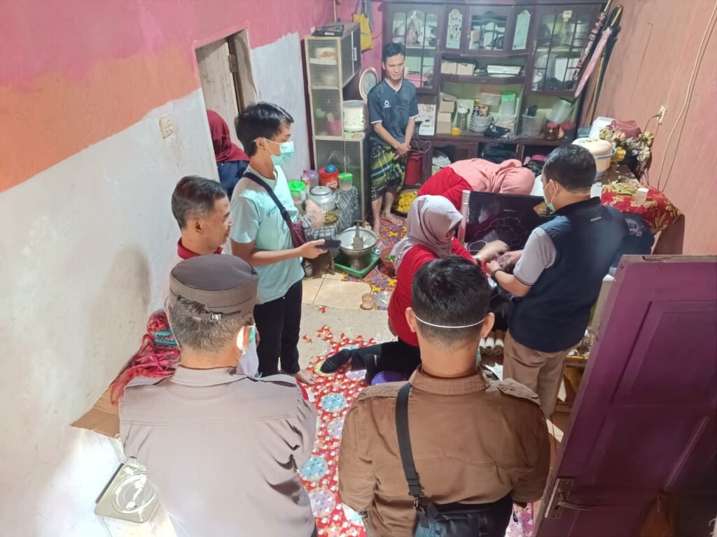 Belasan Orang Keracunan Makanan di Kecamatan Cihurip