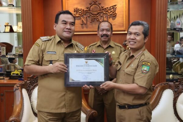 Samin Surosentiko Dijadikan Nama RSUD Randublatung Blora