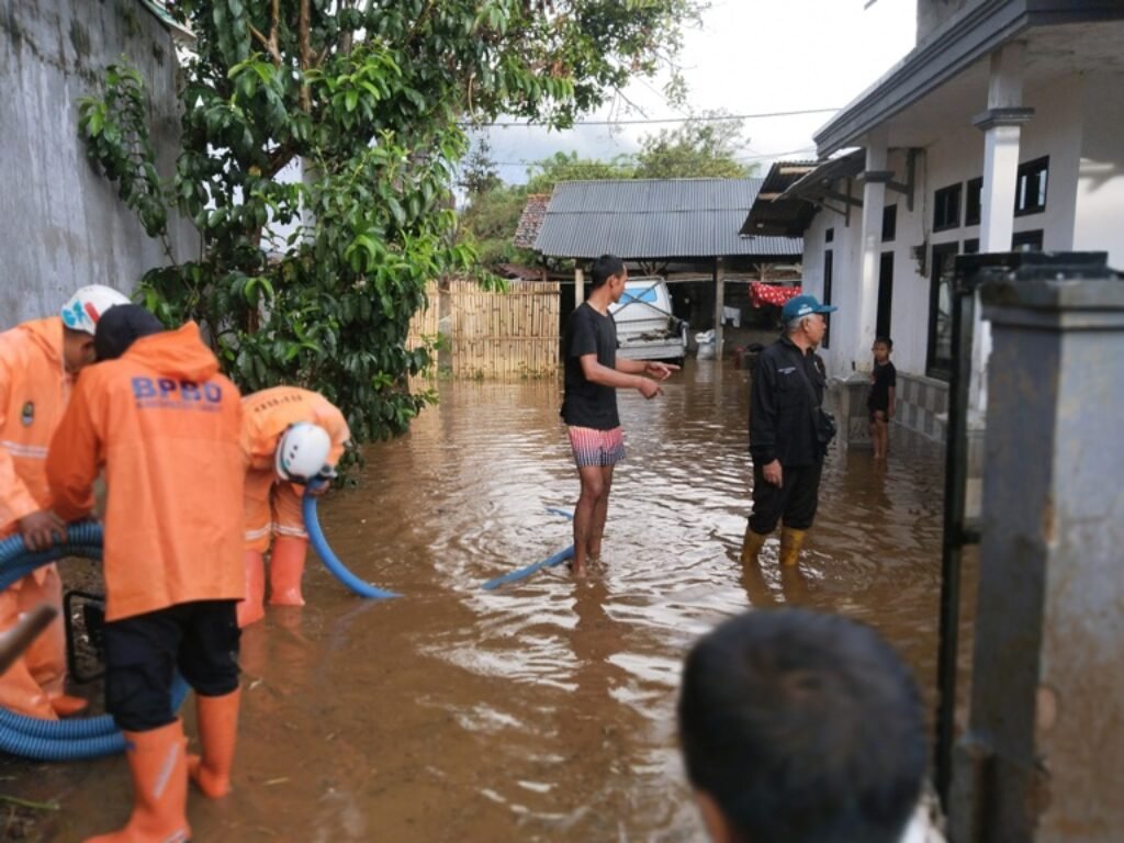 7 Rumah Warga di Kp Bojong Cisurupan Terendam Banjir