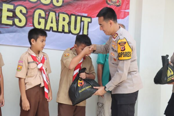 Giat Minggu Kasih Kapolres Garut