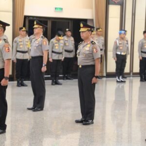 Empat Perwira Polri Pecah Bintang Menjadi Pati