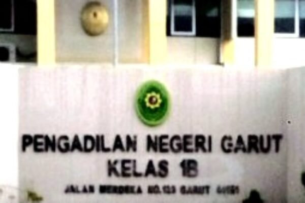 Absen 3 Bulan Lebih, Hakim PN Garut Diberhentikan