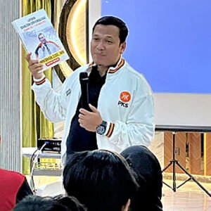 Pipin Sopian Lantik 3000 Orang Juru Bicara Anies Baswedan Tingkat TPS Di Purwakarta