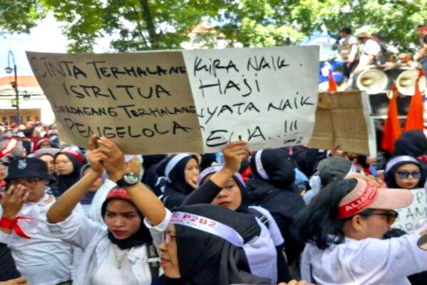Ribuan Pedagang Pasar Baru Geruduk Balai Walikota Bandung, Tuntut Ini…