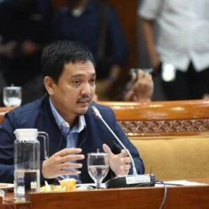 Yoyok sukawi anggota