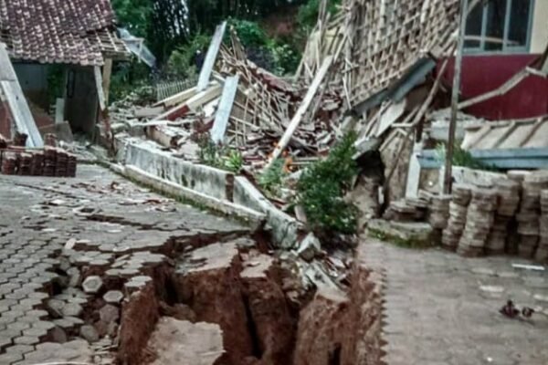 Hasil Analisa Badan Geologi Kementrian ESDM Bencana Pergerakan Tanah di Kecamatan Rongga, Kabupaten Bandung Barat