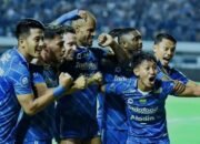 Pelatih Persib Bandung Minta Anak Asuhnya Tetap Waspada Menghadapi Rans Nusantara FC