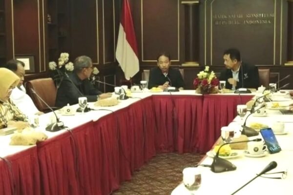 Perkokoh Peran dan Tanggung Jawab, MKMK Bersama MK Lakukan Rapat Tertutup