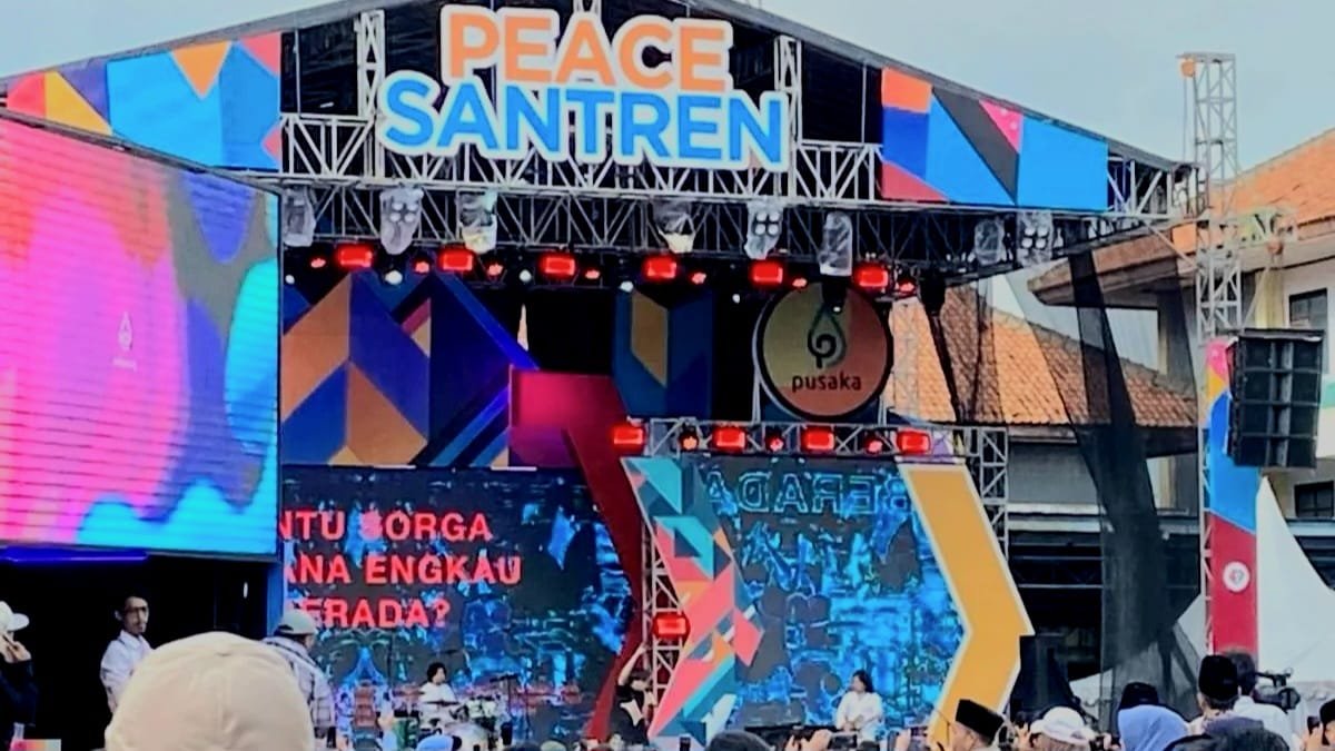 Kemnag ngabuburit bareng band Gigi di Garut