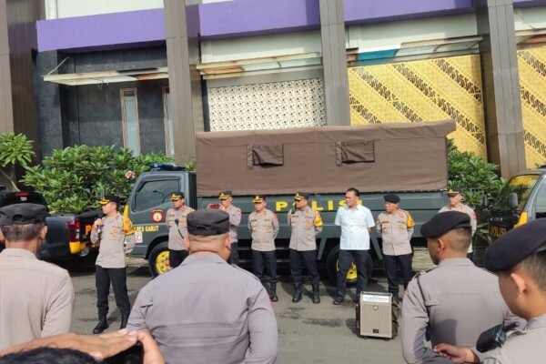 Rapat Rekapitulasi Perolehan Suara Pemilu 2024, Polres Garut Terjunkan Puluhan Personil Pengamanan