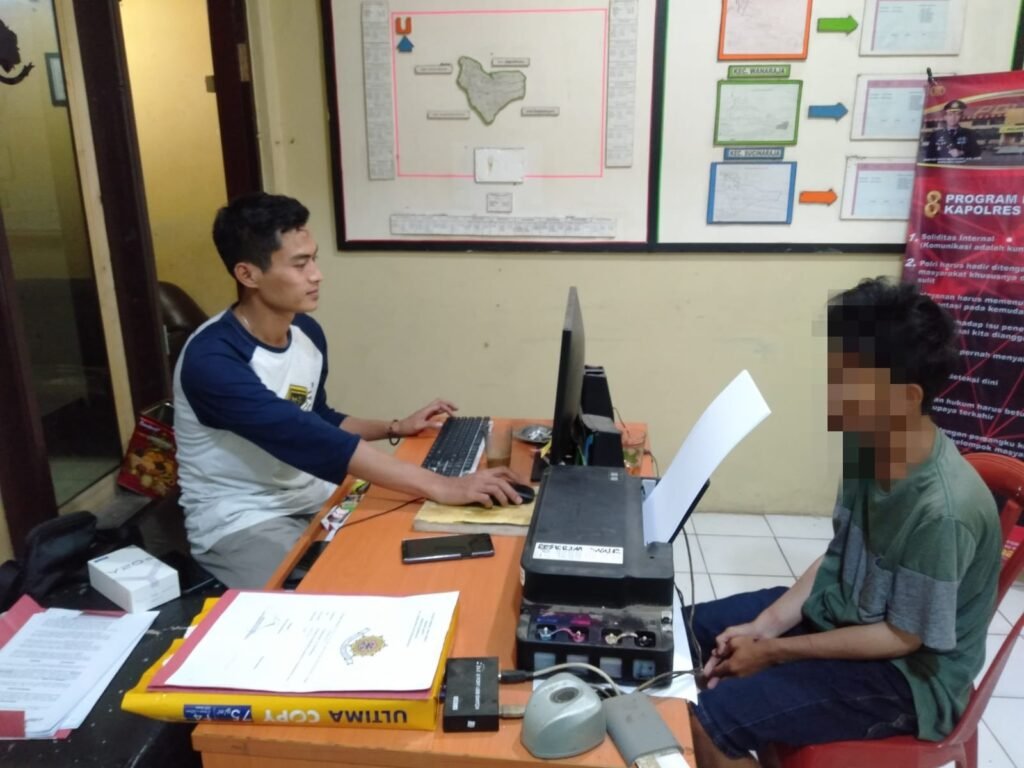 Pelaku Jambret HP di Jalan Wanaraja – Cibatu Dingkus Polisi