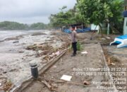 Gelombang Pasang Dan Angin Kencang di Pesisir Pantai Selatan
