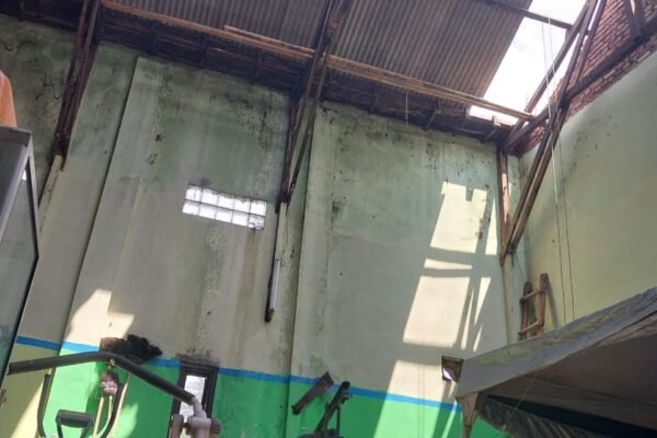 Naas! Seorang Pekerja Bangunan di Garut Tewas Terjatuh Dari Atap Gor