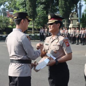 Polres Garut Gelar Upacara Pelepasan Personil Yang Masuki Masa Pensiun