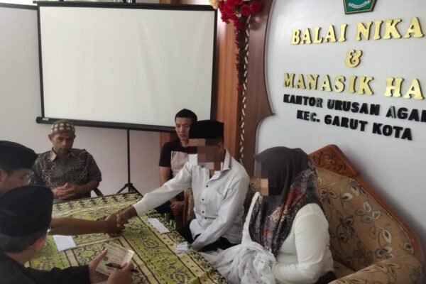 Tersangka Penjambretan Warga Karpaw Akhirnya Bisa Melangsungkan Prosesi Pernikahannya