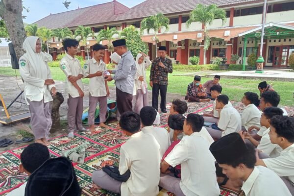 Kuis Ramadhan MAN Lobar, Semangat Belajar Meningkat, Hadiah Menanti