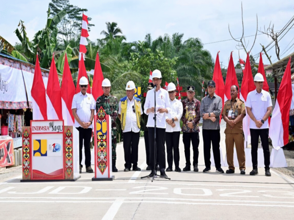 Presiden Resmikan Pelaksanaan Inpres Jalan Daerah di Kalimantan Timur