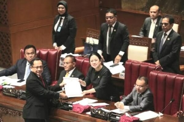 Masa Jabatan Kades Diperpanjang Jadi 8 tahun Dua Priode Direstui DPR RI