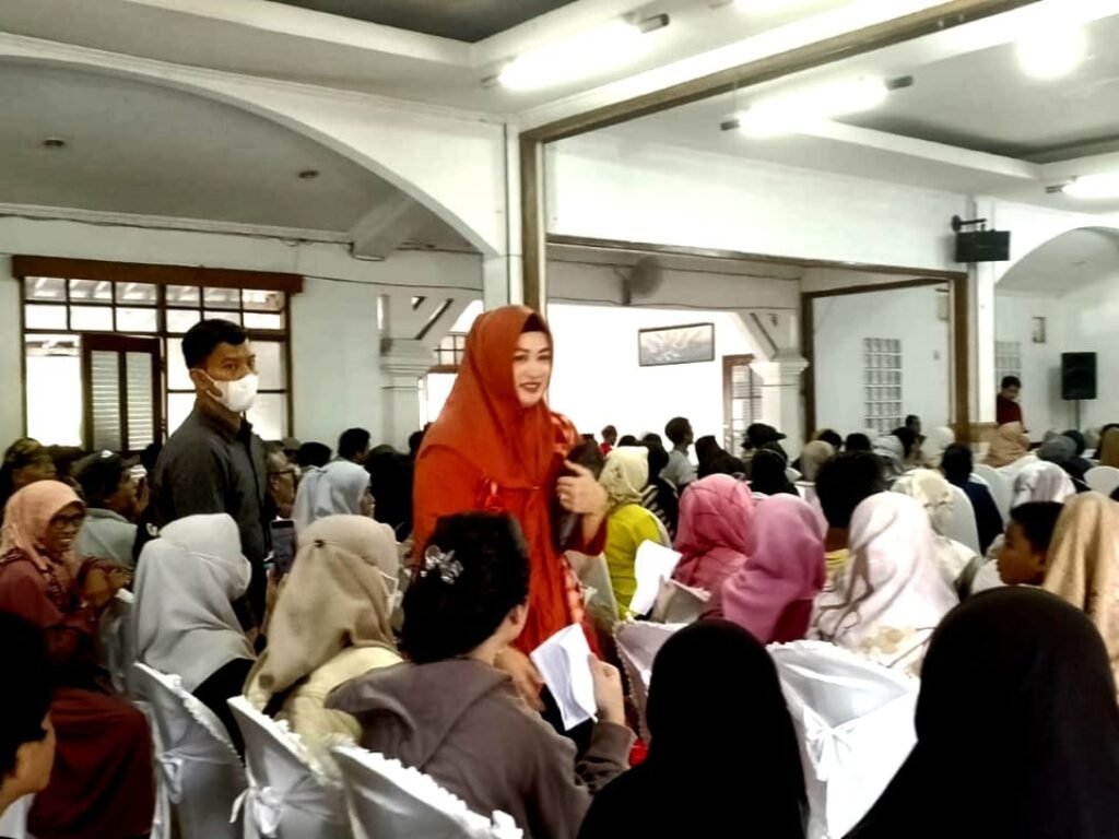 Anggota DPR RI Putih Sari Ajak Masyarakat Disiplin dan Gotongroyong Dalam Program JKN