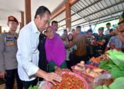 Kunjungi Pasar Sebukit Rama, Presiden: Harga Baik dan Stabil