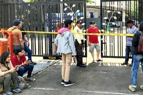 Ledakan Gudmurah Lemparkan Geranat dan Peluru ke Permukiman Warga