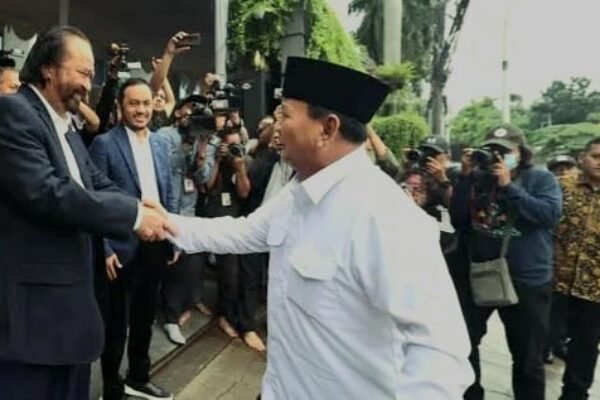 Dalam Pertemuannya Dengan Surya Paloh, Prabowo “Persaingan Selesai Waktunya Para Pemimpin Bekerjasama”