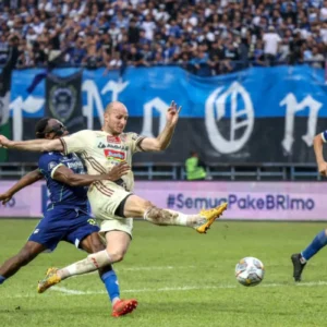 Catatan Sejarah Pertemuan Persib vs Persija
